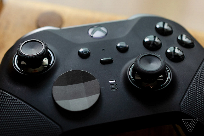 Microsoft предложила всё необходимое для самостоятельного ремонта контроллеров Xbox